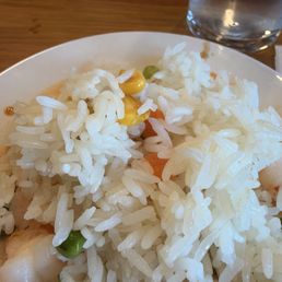 Pale flavorless "fried rice"