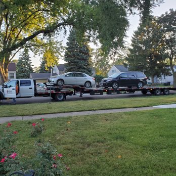 Eagle Auto Transport - Eddie and his other vehicles to drop off. We were the first drop. - Vehicle Shipping Near Me - Addison, Illinois