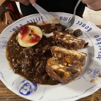 Dačický - Wild boar goulash with gingerbread/pumpernickel dumplings - Czech Near Me - Kutná Hora, ST Dačický - Wild boar goulash with gingerbread/pumpernickel dumplings - Czech Near Me - Kutná Hora, ST