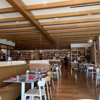Eataly Silicon Valley - Inside the restaurant - Italian Near Me - San Jose, California Eataly Silicon Valley - Inside the restaurant - Italian Near Me - San Jose, California