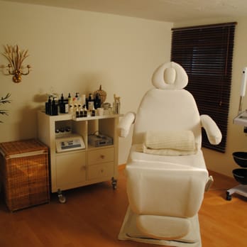 Shetime Lifestyle - SPA Behandlungsraum - Cosmetics & Beauty Supply Near Me - Thalwil, ZH Shetime Lifestyle - SPA Behandlungsraum - Cosmetics & Beauty Supply Near Me - Thalwil, ZH