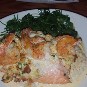 Frisco Tap House - Stuffed salmon with crabmeat and shrimp - American Near Me - Gambrills, Maryland