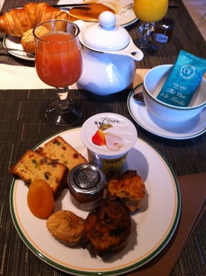 Château de Villiers-le-Mahieu by null