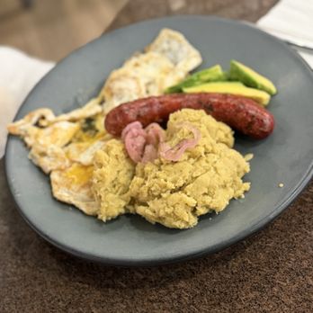 Chocobar Cortés - Estrellados de Mangú - Breakfast & Brunch Near Me - San Juan, Puerto Rico