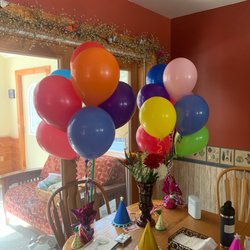 Lakes Region Party and Gift - Balloon arrangements