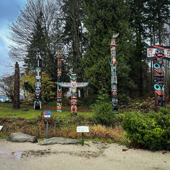 Stanley Park - Totem Poles - Parks Near Me - Vancouver, British Columbia