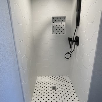 New Wave Design & Build - Second bathroom shower - General Contractors Near Me - San Diego, California New Wave Design & Build - Second bathroom shower - General Contractors Near Me - San Diego, California