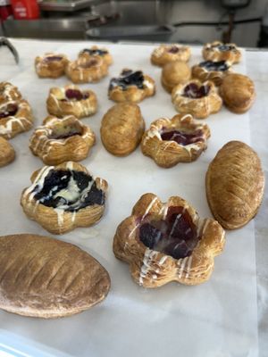 KC Paris Desserts by null