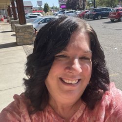 Salon Rox - Hannah gave me a great haircut and curled all my hair! I love it! Thank you Hannah!