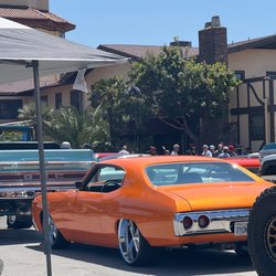 Jim's Burgers - Parking lot