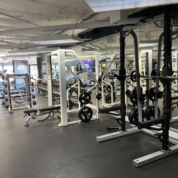 Anytime Fitness - Half squat and smith press - Gyms Near Me - Alameda, California Anytime Fitness - Half squat and smith press - Gyms Near Me - Alameda, California