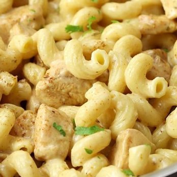 YAMO Food Truck - a bowl of macaroni and cheese - Food Trucks Near Me YAMO Food Truck - a bowl of macaroni and cheese - Food Trucks Near Me