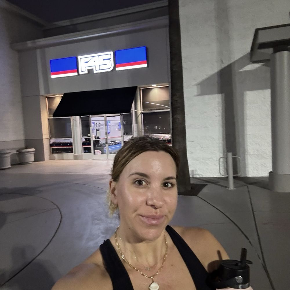 F45 Training - Costa Mesa - Interval Training Gyms Near Me - Costa Mesa, California
