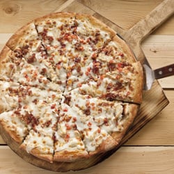 Pizza Pie Cafe - Chicken Alfredo Pizza