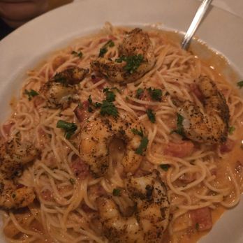 Johnny Apples Restaurant & Bar - Spaghetti Alla vodka with shrimp - American Near Me - Holland, Pennsylvania