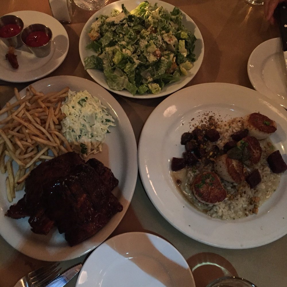 Cowfish - New American Near Me - Hampton Bays, New York