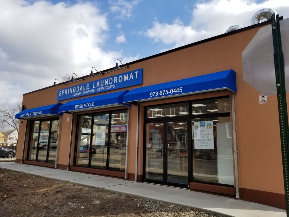 SPRINGDALE LAUNDROMAT Updated October 2024 13 Photos 445