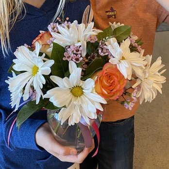 Simply Flowers - Florists Near Me - West Jordan, Utah Simply Flowers - Florists Near Me - West Jordan, Utah