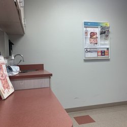 G I Associates of West Alabama - Waiting room