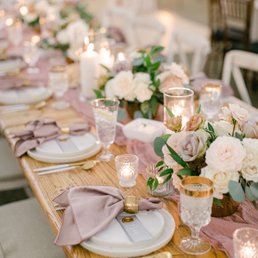 Our gorgeous head table. Photo credit: Brett Hickman Photography