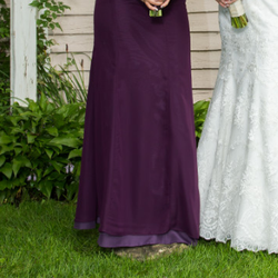 Country Lace Bridal Shop - They refuse to apologize for mistakes, even this horribly botched hem! I learned how to do a better hem in Home Ec 101!