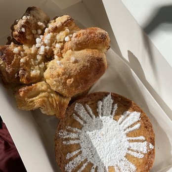 Kasama - Cardamom KA and ube huckleberry basque cake - Filipino Near Me - Chicago, Illinois