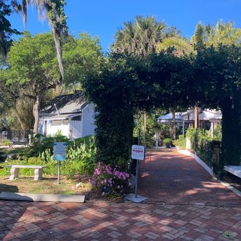 Sweetwater Branch Inn - Bed & Breakfast Near Me - Gainesville, Florida