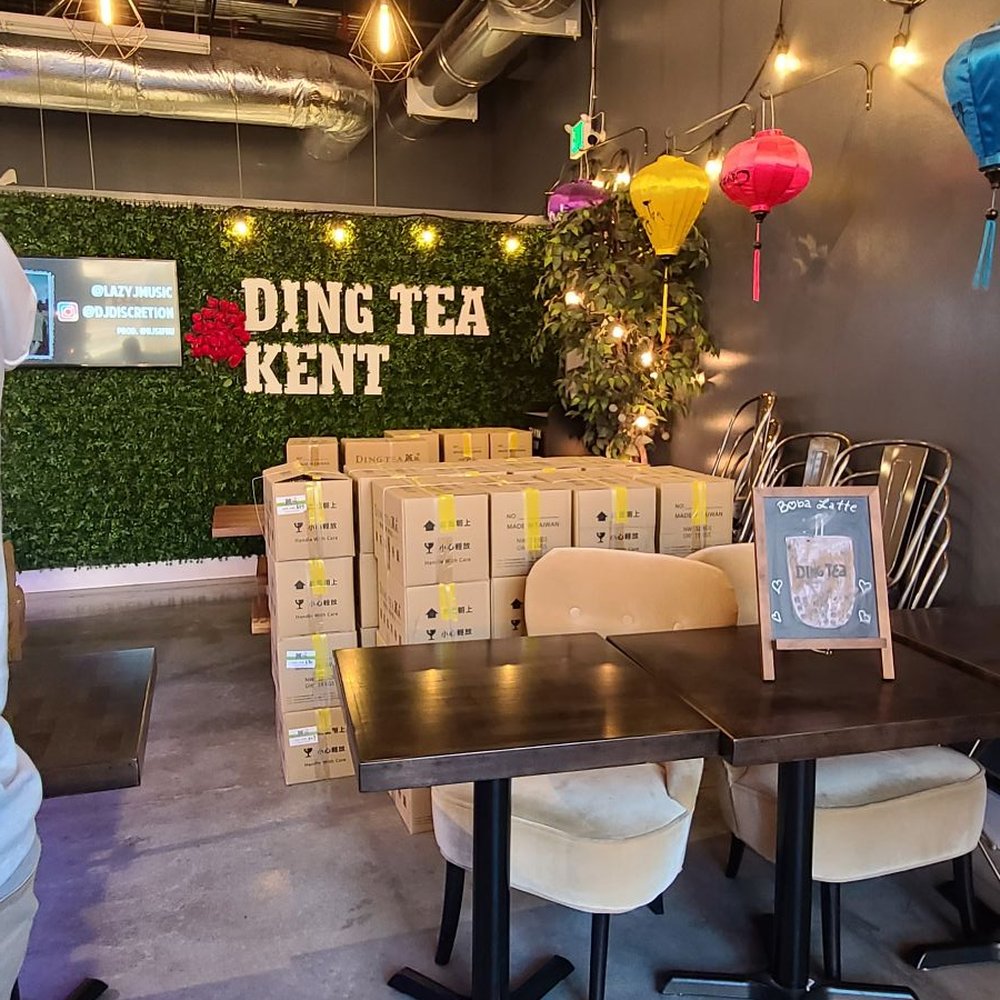 Ding Tea - Super cute interior - Bubble Tea Near Me - Kent, Washington