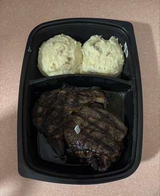 Lucky's Steakhouse by null