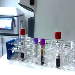 LABORATORIO CLINICO ALBA CENTRAL TOREO