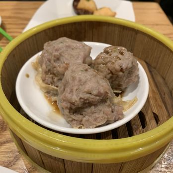 Tim Ho Wan - Hell's Kitchen - Steamed beef ball with bean curd skin - Dim Sum Near Me - New York, New York Tim Ho Wan - Hell's Kitchen - Steamed beef ball with bean curd skin - Dim Sum Near Me - New York, New York
