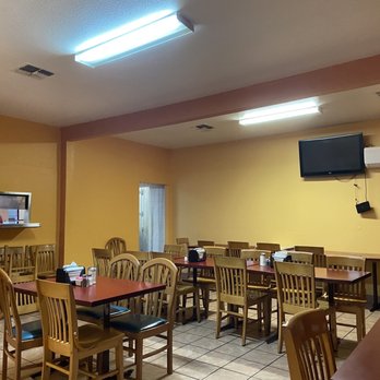El Rodeo Mexican Grill - a restaurant with tables and chairs - Mexican Near Me - San Antonio, Texas El Rodeo Mexican Grill - a restaurant with tables and chairs - Mexican Near Me - San Antonio, Texas