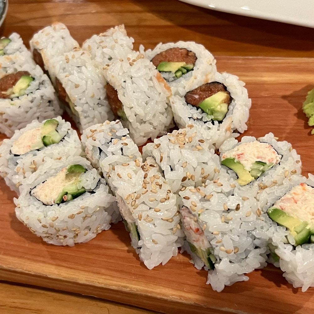 Kazoku - Spicy tuna roll and California roll - Sushi Bars Near Me - Edmonds, Washington Kazoku - Spicy tuna roll and California roll - Sushi Bars Near Me - Edmonds, Washington