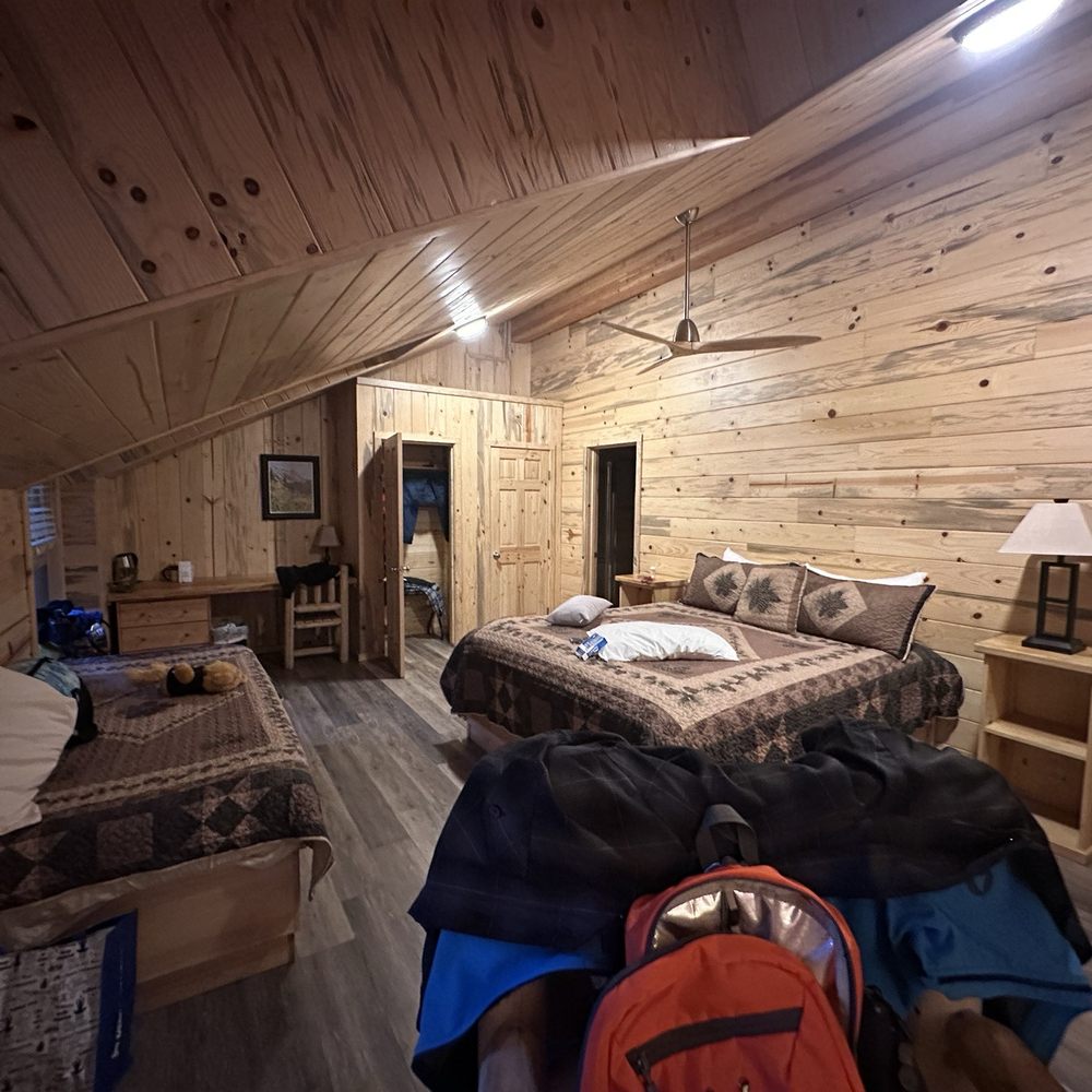 Silver City Mountain Resort - Evelyn Lake studio cabin - Resorts Near Me - Three Rivers, California Silver City Mountain Resort - Evelyn Lake studio cabin - Resorts Near Me - Three Rivers, California