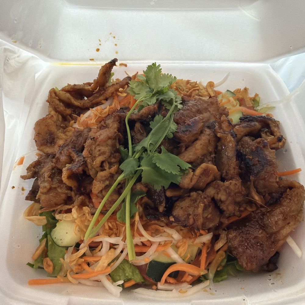 Simply Pho - House salad with grilled pork - Noodles Near Me - Orange, California