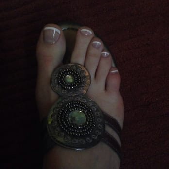 De Lacey Nails - French Pedicure - Nail Salons Near Me - Pasadena, California