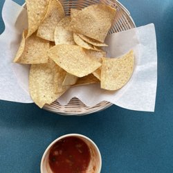 El Salvador Restaurant - Chips and salsa