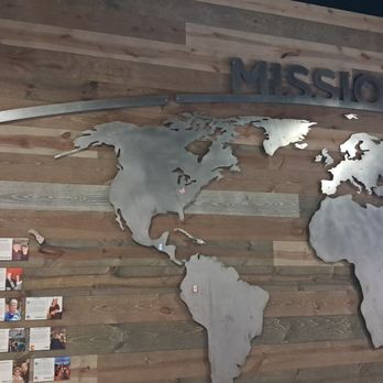 CROSSROADS COMMUNITY CHURCH - Updated November 2025 - 11 Photos