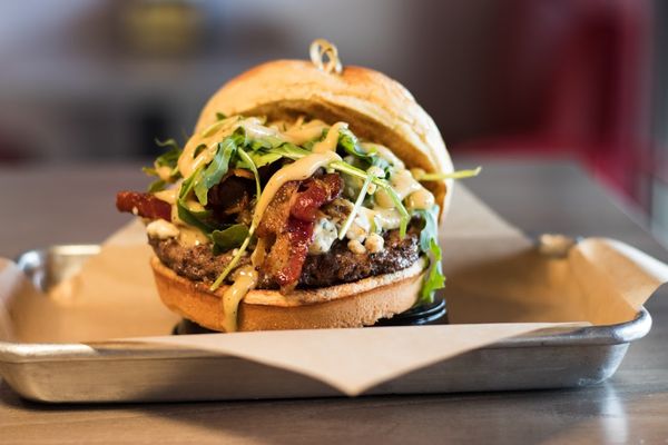 Aioli Gourmet Burgers by null