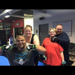 Farrell's Extreme Bodyshaping - Gettin Ready To Box!!!