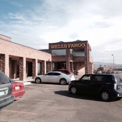 Wells Fargo Bank - Front of bank