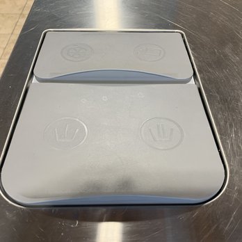 Supreme Clean Laundry - Very clean. - Laundromat Near Me - Chula Vista, California