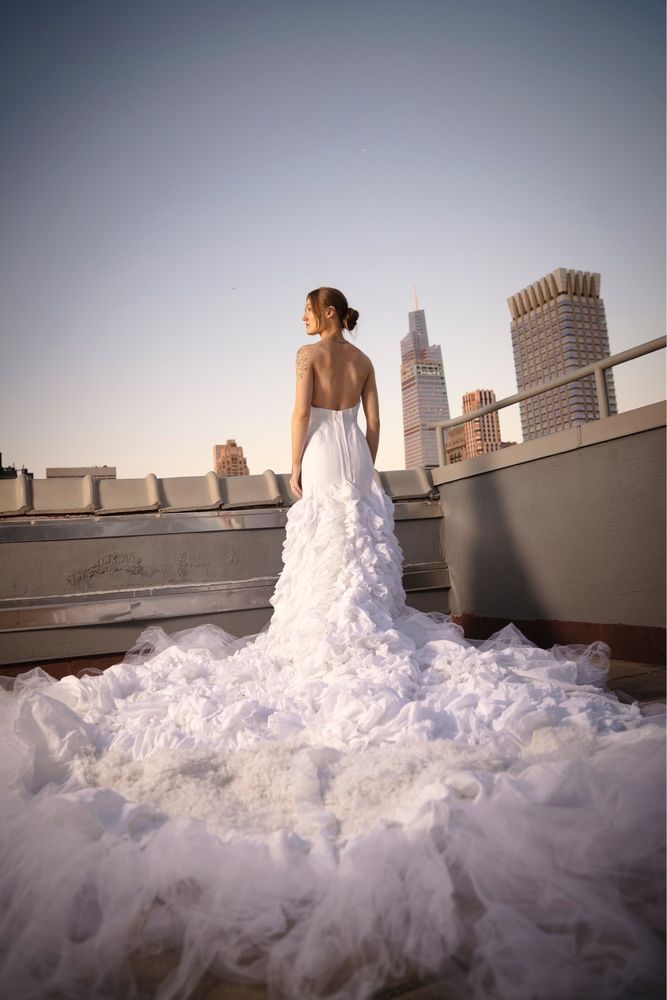 Bronze 365: Airbrush Spray Tanning Logo