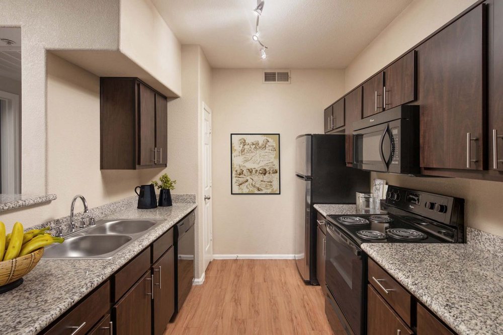 CAMDEN PECOS RANCH APARTMENTS Updated September 2024 93 Photos & 34