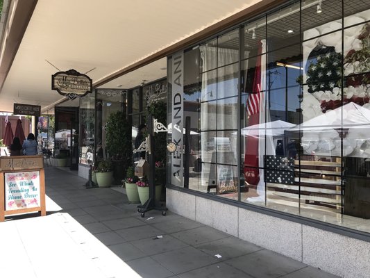 mia bella children's boutique