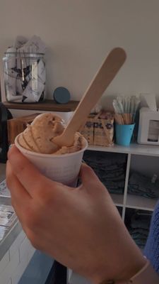 Honeysuckle Gelato Fenton by null