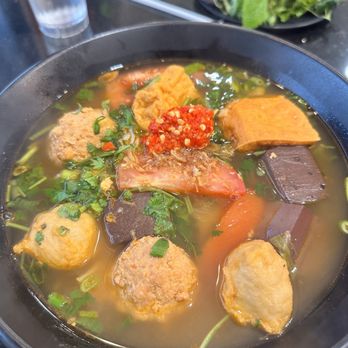 Quán Bún - Vietnamese Near Me - Garden Grove, California