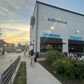 Caboose Commons - Breweries Near Me - Fairfax, Virginia
