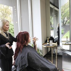 W Salon Spa & Wine Bar