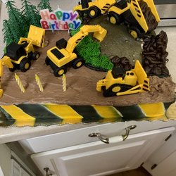 Publix Super Markets - Custom construction Cake!